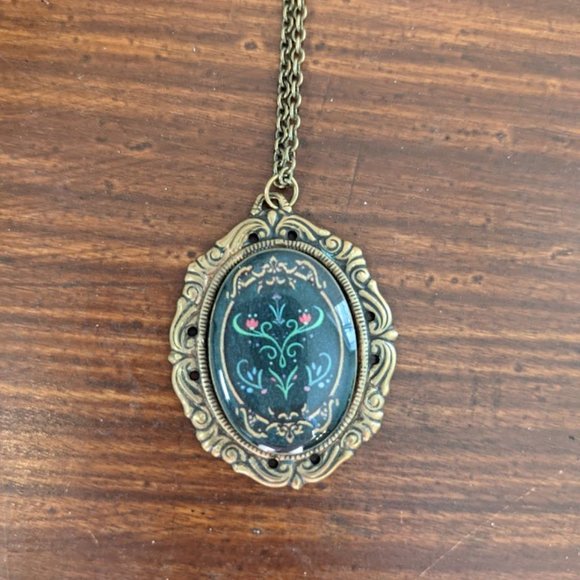 Vintage Handmade Blue and Emerald Necklace Emporium32 - Picture 2 of 4